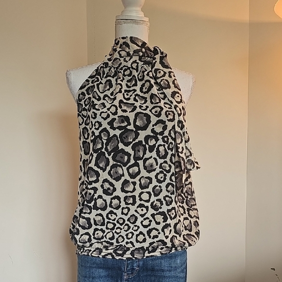 White House Black Market Animal Print Blouse - Picture 1 of 7